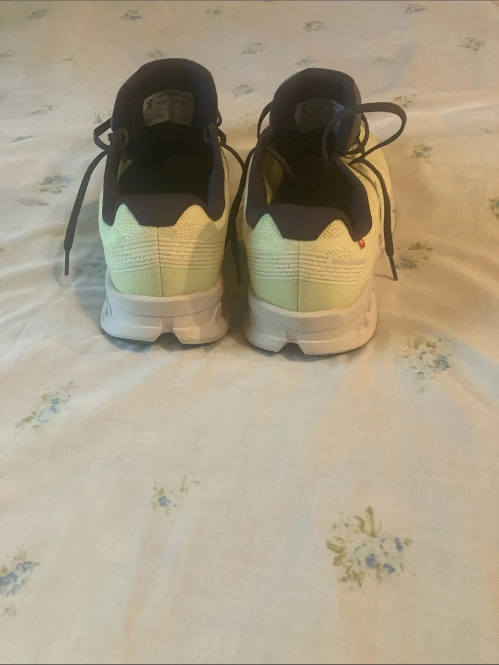 On Running Lace-Up Running Shoes